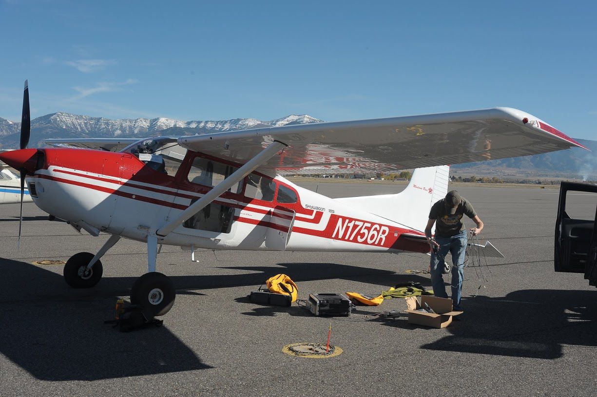 Loading plane